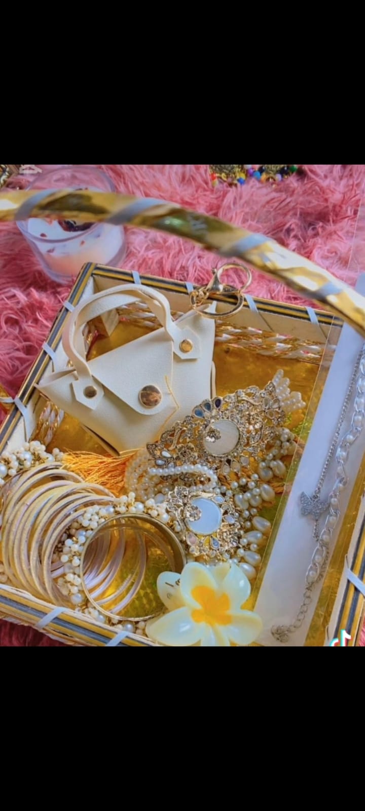 AFFORDABLE GIFT BASKET DEAL
